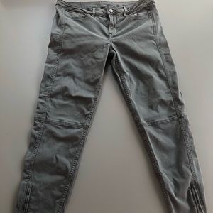 Calvin Klein Dark Gray Jeans 31/30